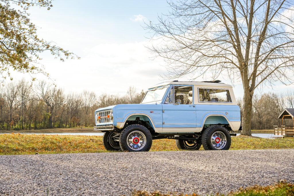 For Sale 1974 LUXE-GT Edition Bronco