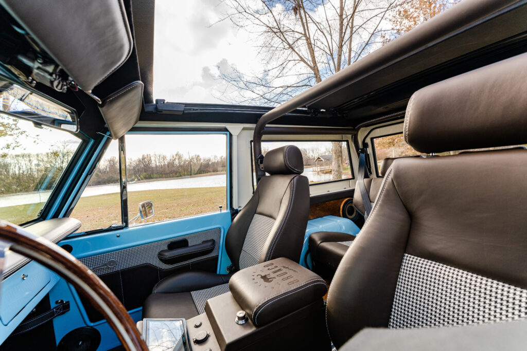 For Sale 1974 LUXE-GT Edition Bronco